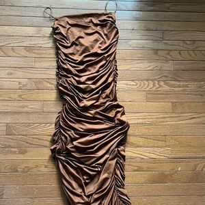 Brown scrunched fitted dress